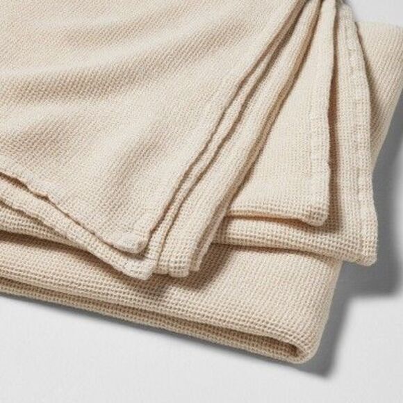 Casaluna - Micro Waffle Throw Bed Blanket Oversized Natural - Picture 2 of 3